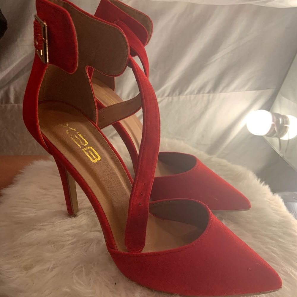 Never worn high heels